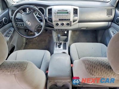 Zdjęcie 8 z 11 samochodu: 2010 TOYOTA TACOMA V6 VIN:3TMLU4EN9AM052318 - miniatura