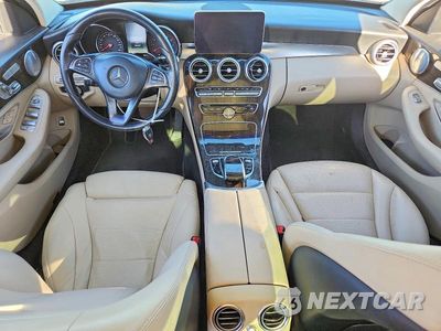 Zdjęcie 8 z 12 samochodu: 2016 MERCEDES-BENZ C300 VIN:55SWF4KB7GU169070 - miniatura