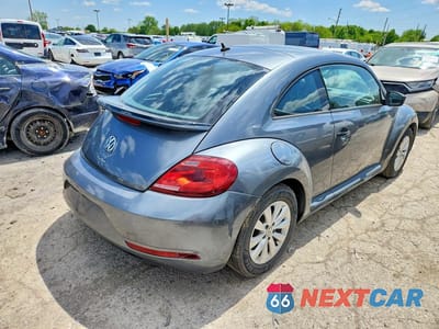 Trzecie zdjęcie samochodu z tyłu: 2017 VOLKSWAGEN BEETLE 1.8T VIN:3VWF17AT2HM608004 - miniatura