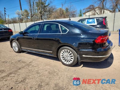 Drugie zdjęcie samochodu z przodu: 2016 VOLKSWAGEN PASSAT SE VIN:1VWBT7A31GC065284 - miniatura