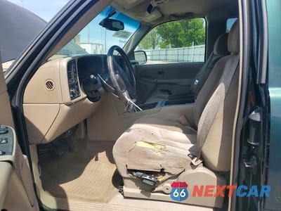 Zdjęcie 7 z 12 samochodu: 2003 GMC NEW SIERRA K1500 VIN:1GTEK19TX3E238111 - miniatura