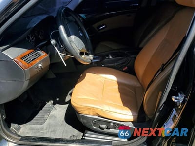 Zdjęcie 7 z 12 samochodu: 2009 BMW 528 I VIN:WBANU53559C124045 - miniatura