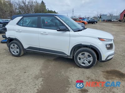 Czwarte zdjęcie samochodu z boku: 2022 HYUNDAI VENUE SE VIN:KMHRB8A31NU208411 - miniatura