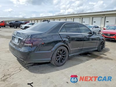 Trzecie zdjęcie samochodu z tyłu: 2011 MERCEDES-BENZ E 350 VIN:WDDHF5GB4BA426038 - miniatura