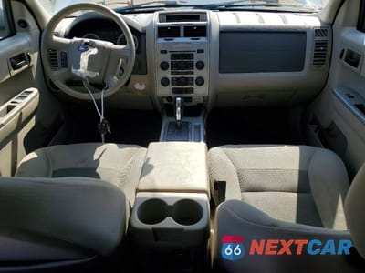 Zdjęcie 8 z 13 samochodu: 2008 FORD ESCAPE HEV VIN:1FMCU49H88KB93849 - miniatura
