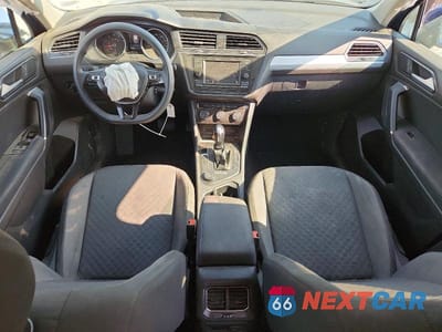 Zdjęcie 8 z 13 samochodu: 2018 VOLKSWAGEN TIGUAN S VIN:3VV0B7AX8JM018454 - miniatura