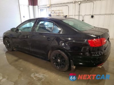 Drugie zdjęcie samochodu z przodu: 2011 VOLKSWAGEN JETTA SE VIN:3VWDX7AJ7BM388581 - miniatura