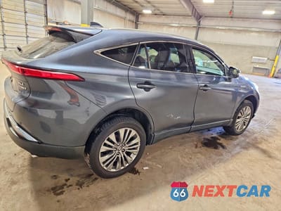 Trzecie zdjęcie samochodu z tyłu: 2021 TOYOTA VENZA XLE VIN:JTEAAAAH9MJ021338 - miniatura