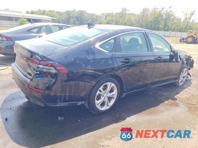 Trzecie zdjęcie samochodu z tyłu: 2025 HONDA ACCORD LX VIN:1HGCY1F21SA091346 - miniatura