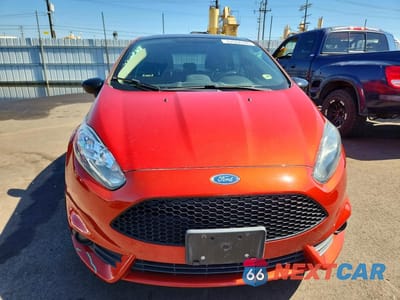 Piąte zdjęcie samochodu w środku: 2019 FORD FIESTA ST VIN:3FADP4DJXKM135581 - miniatura