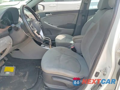 Zdjęcie 7 z 11 samochodu: 2013 HYUNDAI ACCENT SE VIN:KMHCU5AEXDU086713 - miniatura