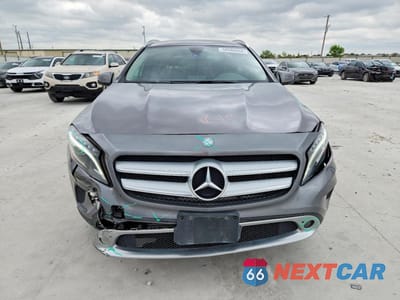 Piąte zdjęcie samochodu w środku: 2015 MERCEDES-BENZ GLA 250 4MATIC VIN:WDCTG4GB2FJ030718 - miniatura