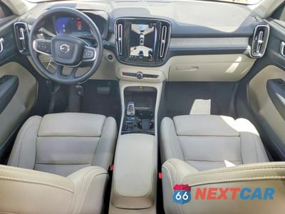 Zdjęcie 8 z 13 samochodu: 2024 VOLVO XC40 PLUS VIN:YV4L12UL7R2362268 - miniatura