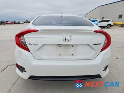 Zdjęcie 6 z 13 samochodu: 2017 HONDA CIVIC TOURING VIN:19XFC1F92HE020895 - miniatura