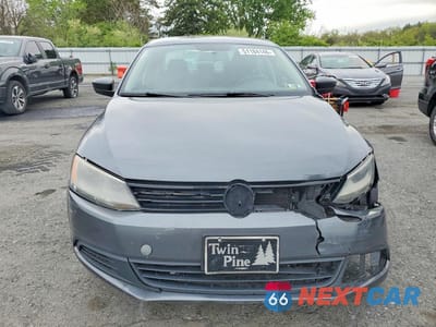 Piąte zdjęcie samochodu w środku: 2013 VOLKSWAGEN JETTA BASE VIN:3VW2K7AJ0DM369718 - miniatura
