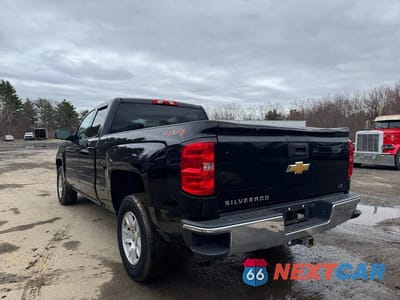 Trzecie zdjęcie samochodu z tyłu: 2019 CHEVROLET SILVERADO LD K1500 LT VIN:2GCVKPEC1K1197103 - miniatura