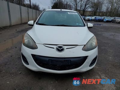 Piąte zdjęcie samochodu w środku: 2014 MAZDA MAZDA2 SPORT VIN:JM1DE1KY0E0187775 - miniatura