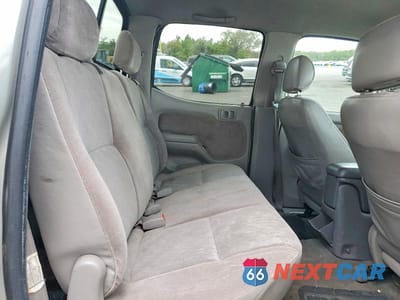 Zdjęcie 10 z 12 samochodu: 2004 TOYOTA TACOMA DOUBLE CAB PRERUNNER VIN:5TEGN92N24Z342519 - miniatura