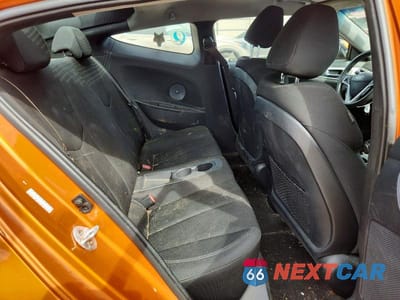 Zdjęcie 10 z 12 samochodu: 2016 HYUNDAI VELOSTER VIN:KMHTC6ADXGU285264 - miniatura