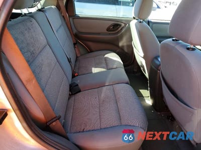 Zdjęcie 11 z 13 samochodu: 2005 FORD ESCAPE XLT VIN:1FMYU93145KA44025 - miniatura