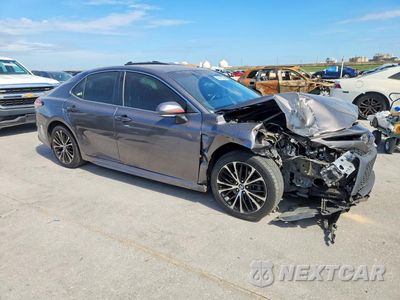 Czwarte zdjęcie samochodu z boku: 2018 TOYOTA CAMRY SE VIN:4T1B11HK2JU149145 - miniatura