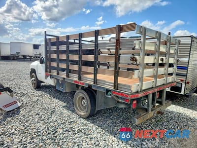 Drugie zdjęcie samochodu z przodu: 2014 CHEVROLET SILVERADO C3500 VIN:1GB3CZC85EF151712 - miniatura