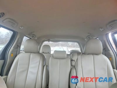 Zdjęcie 10 z 13 samochodu: 2011 TOYOTA SIENNA VIN:5TDKK3DC5BS052412 - miniatura