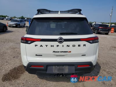 Zdjęcie 6 z 13 samochodu: 2023 NISSAN PATHFINDER SV VIN:5N1DR3BD5PC258107 - miniatura