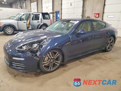 2016 PORSCHE PANAMERA S WP0AB2A7XGL050094 - główne zdjęcie licytacji z USA - miniatura