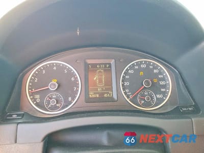 Zdjęcie 9 z 13 samochodu: 2011 VOLKSWAGEN TIGUAN S VIN:WVGAV7AX2BW504233 - miniatura