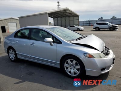 Czwarte zdjęcie samochodu z boku: 2009 HONDA CIVIC LX VIN:2HGFA16599H333355 - miniatura