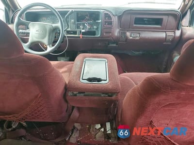 Zdjęcie 8 z 13 samochodu: 1998 CHEVROLET GMT-400 K3500 VIN:1GCHK33FXWF028277 - miniatura