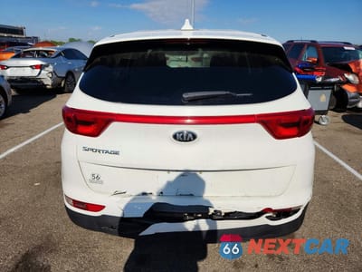 Zdjęcie 6 z 12 samochodu: 2017 KIA SPORTAGE LX VIN:KNDPMCAC7H7111970 - miniatura
