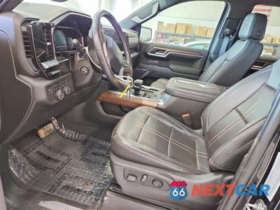 Zdjęcie 7 z 12 samochodu: 2022 CHEVROLET SILVERADO K1500 HIGH COUNTRY VIN:1GCUDJET7NZ604632 - miniatura