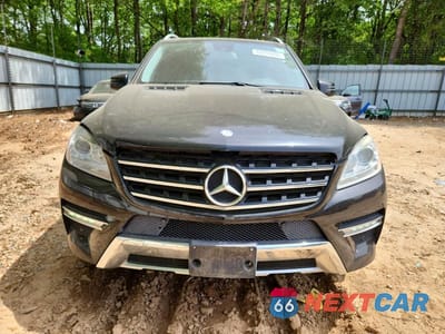 Piąte zdjęcie samochodu w środku: 2015 MERCEDES-BENZ ML 350 VIN:4JGDA5JB6FA514817 - miniatura