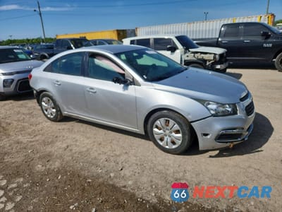 Czwarte zdjęcie samochodu z boku: 2016 CHEVROLET CRUZE LIMITED LS VIN:1G1PC5SH8G7208059 - miniatura