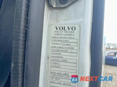 Zdjęcie 10 z 10 samochodu: 2020 VOLVO VNL TRUCKS SEMI TRUCK VIN:4V4NC9EH4LN258310 - miniatura