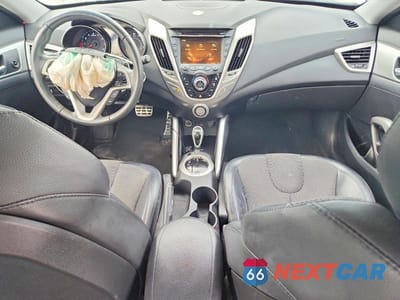Zdjęcie 8 z 13 samochodu: 2012 HYUNDAI VELOSTER BASE VIN:KMHTC6AD6CU030136 - miniatura