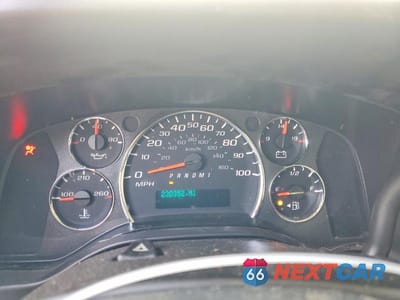 Zdjęcie 9 z 12 samochodu: 2013 CHEVROLET EXPRESS 2500 UTILITY / SERVICE VAN VIN:1GCWGFCA1D1153435 - miniatura