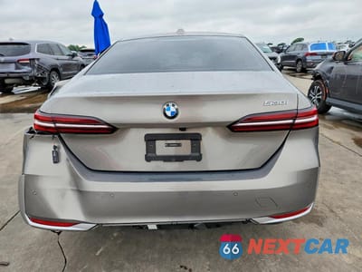 Zdjęcie 6 z 12 samochodu: 2024 BMW 530 I VIN:WBA43FJ0XRCS39428 - miniatura