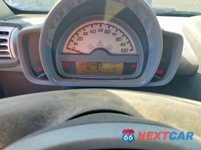 Zdjęcie 9 z 12 samochodu: 2008 SMART FORTWO PURE VIN:WMEEJ31X68K159803 - miniatura