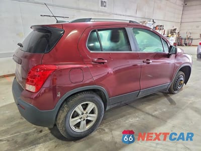 Trzecie zdjęcie samochodu z tyłu: 2016 CHEVROLET TRAX 1LT VIN:3GNCJLSB7GL178843 - miniatura