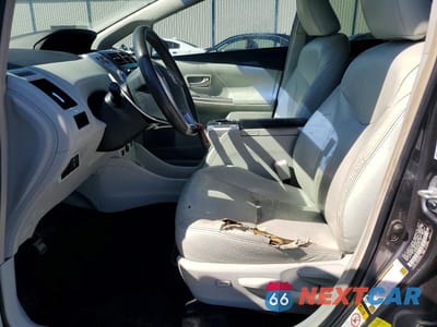 Zdjęcie 7 z 12 samochodu: 2013 TOYOTA PRIUS V THREE VIN:JTDZN3EU0D3187413 - miniatura