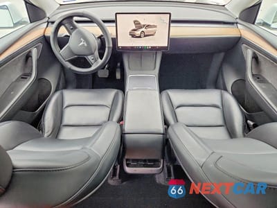 Zdjęcie 8 z 12 samochodu: 2023 TESLA MODEL Y VIN:7SAYGDEE3PF813017 - miniatura