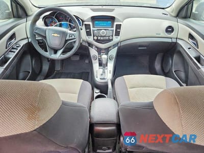 Zdjęcie 8 z 12 samochodu: 2013 CHEVROLET CRUZE LT1 AUTOMATIC VIN:1G1PA5SH5D7183641 - miniatura