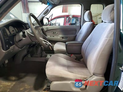 Zdjęcie 7 z 11 samochodu: 2001 TOYOTA TACOMA XTRACAB VIN:5TEWM72N81Z730983 - miniatura