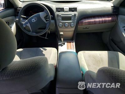 Zdjęcie 8 z 12 samochodu: 2011 TOYOTA CAMRY VIN:4T4BF3EKXBR161939 - miniatura