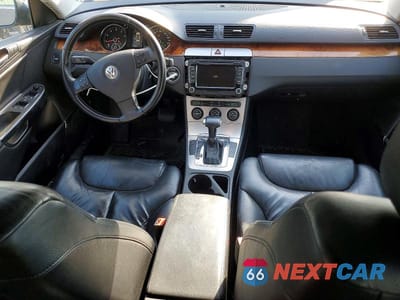 Zdjęcie 8 z 12 samochodu: 2009 VOLKSWAGEN PASSAT VIN:WVWVU93C39E082312 - miniatura