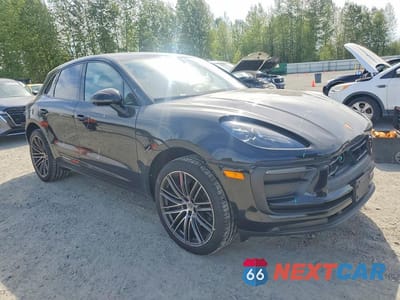 Czwarte zdjęcie samochodu z boku: 2023 PORSCHE MACAN BASE VIN:WP1AA2A53PLB06490 - miniatura