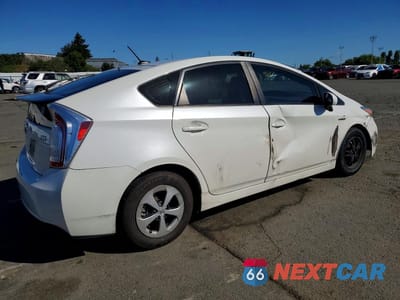 Trzecie zdjęcie samochodu z tyłu: 2014 TOYOTA PRIUS THREE VIN:JTDKN3DU2E0369202 - miniatura
